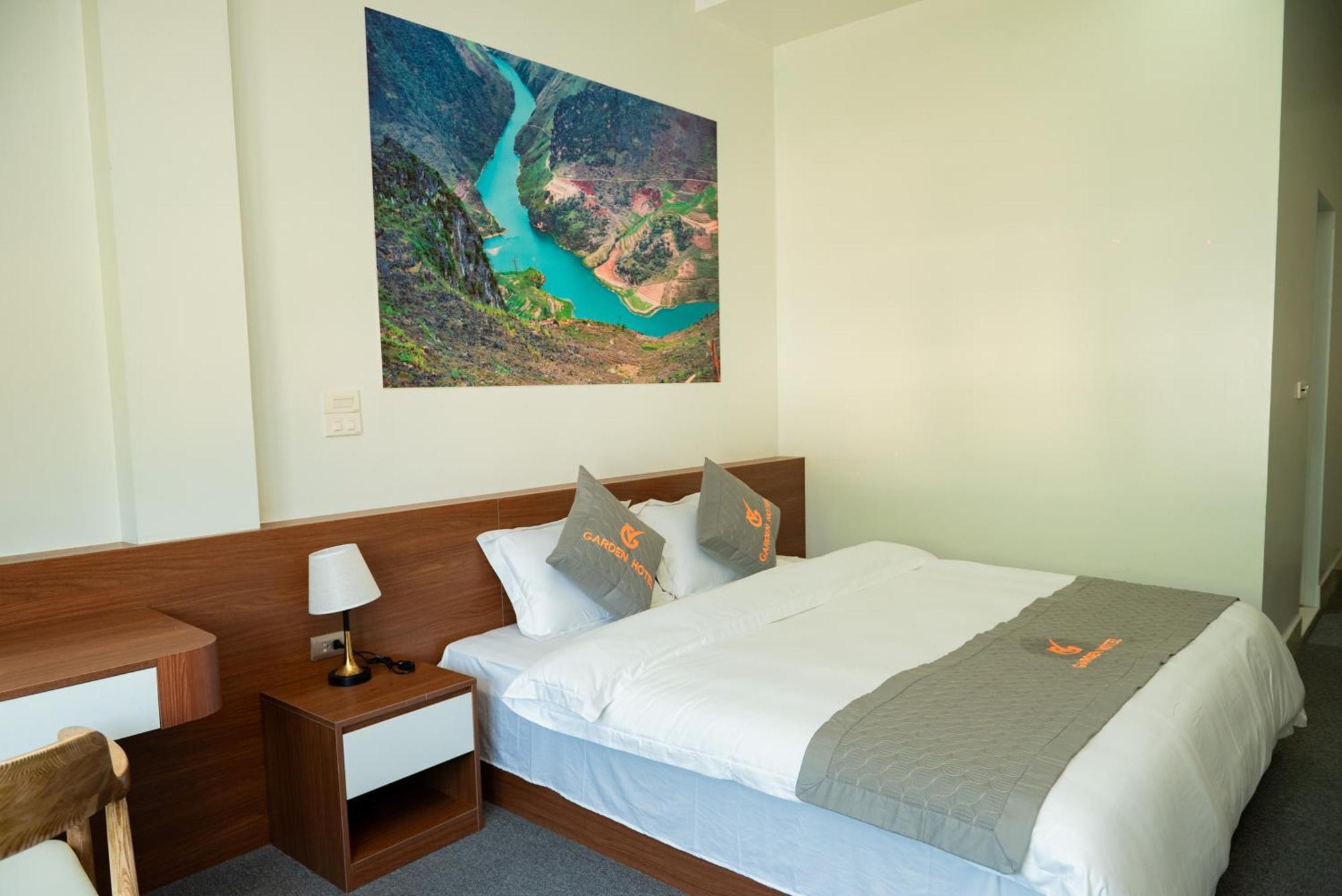 Garden Hotel II Ha Giang Bagian luar foto