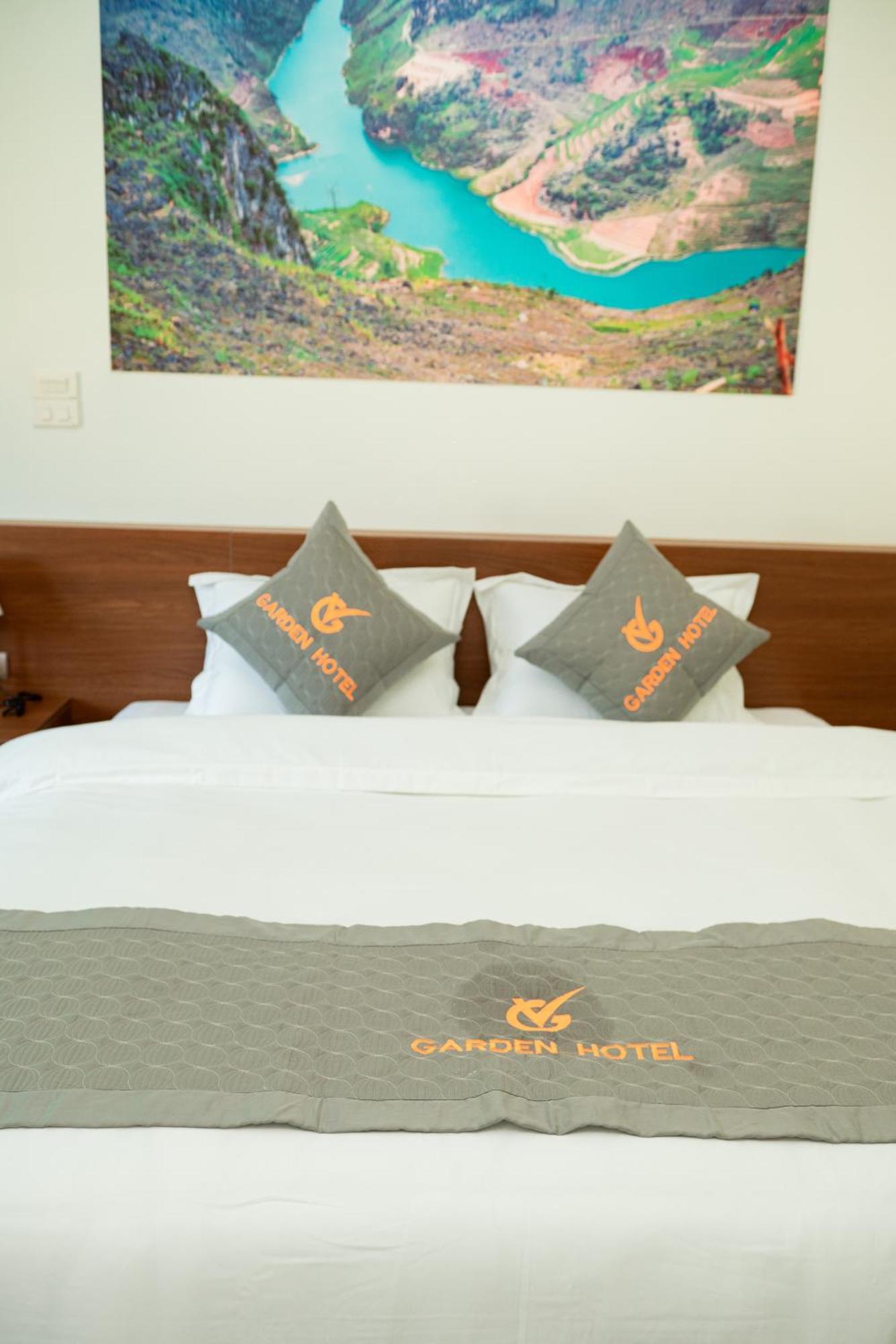 Garden Hotel II Ha Giang Bagian luar foto
