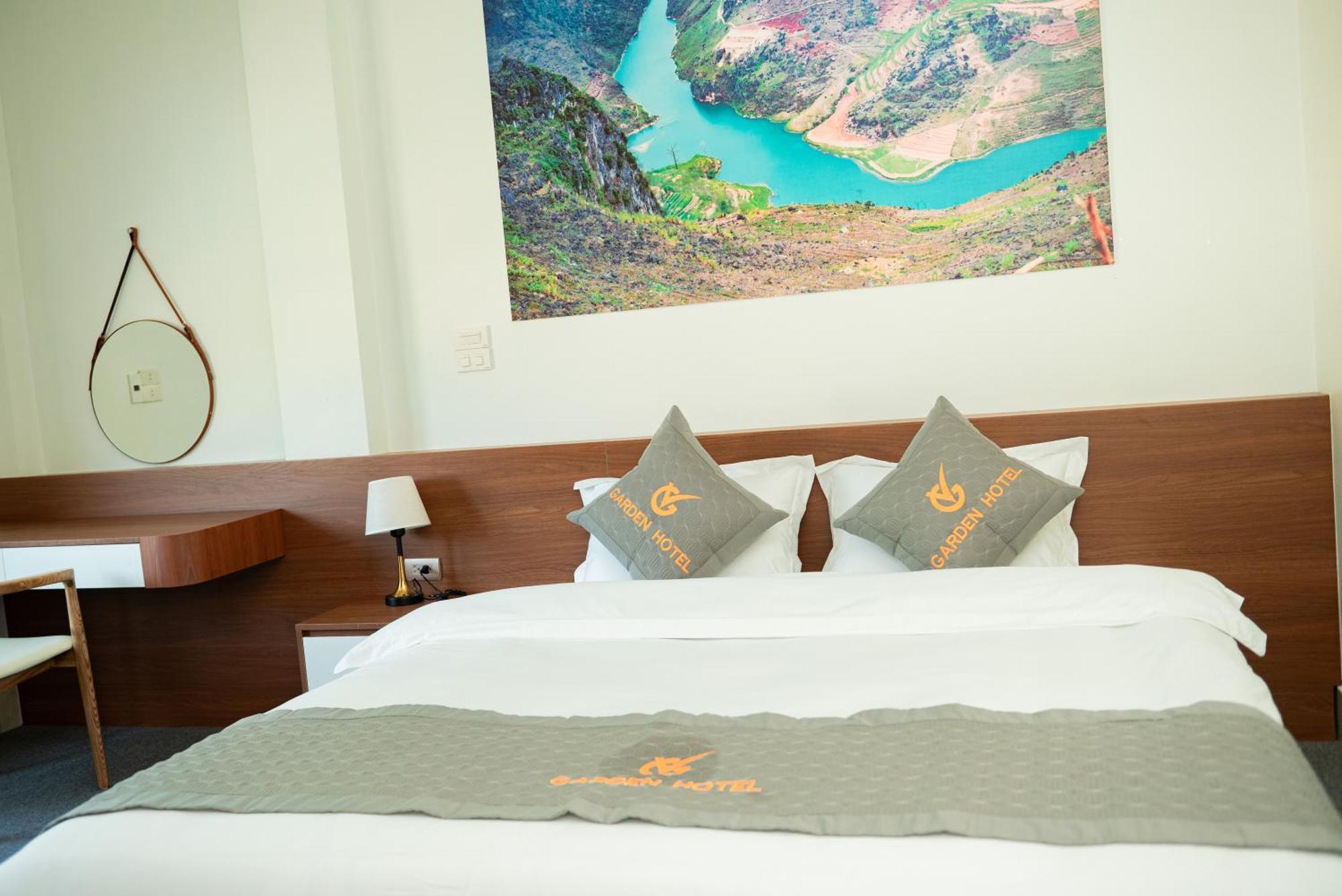 Garden Hotel II Ha Giang Bagian luar foto