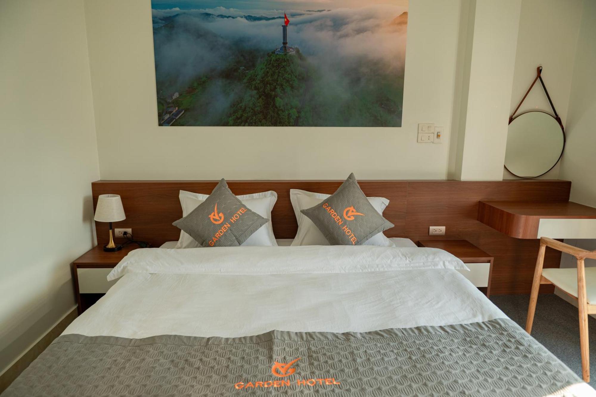Garden Hotel II Ha Giang Bagian luar foto
